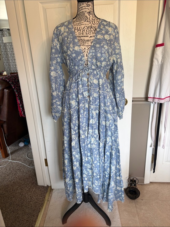 Free People Dresses & Skirts - Free People Blue Floral Tiered Maxi Dress